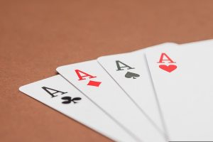 QQPOKER正版官网在哪？3大陷阱让你血本无归，独家防骗指南