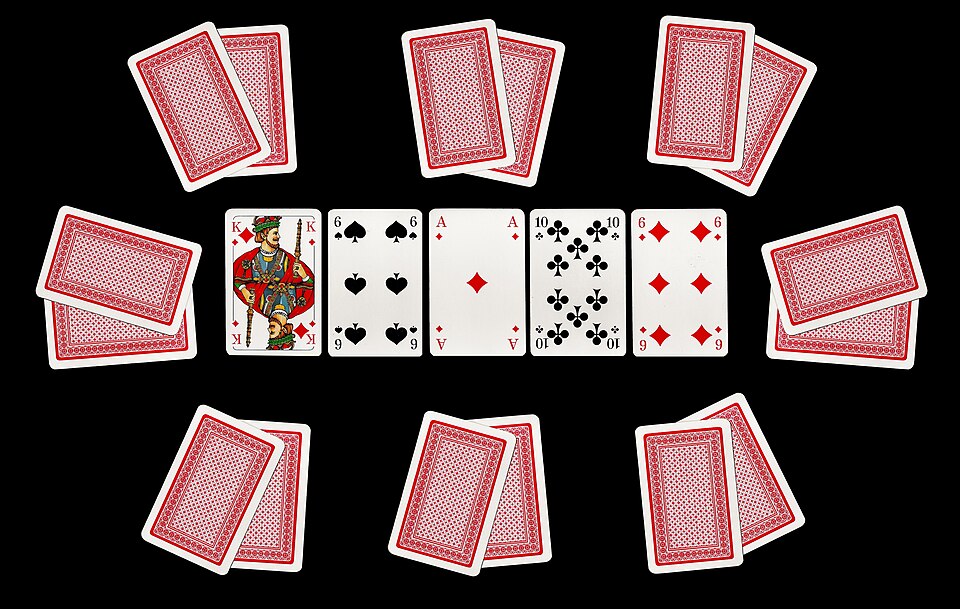 QQPOKER客服评价：响应速度、服务质量与用户口碑全解析