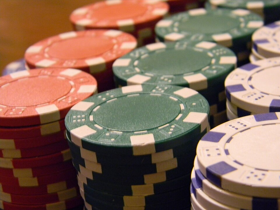QQPOKER是否正版？官方验证方法与平台安全性深度解析