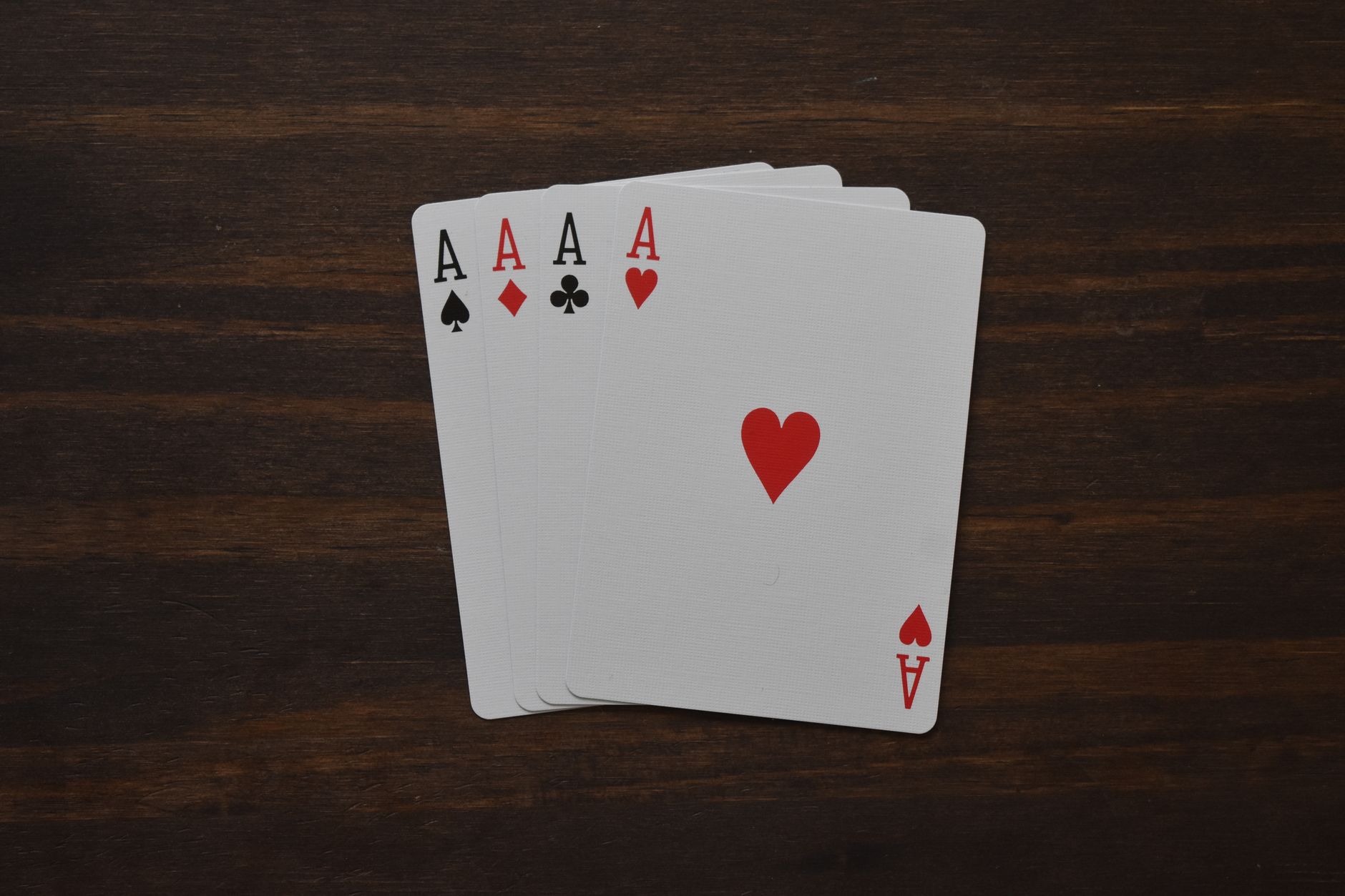 QQPOKER翻牌听牌概率表：德州扑克翻牌圈听牌胜率速查