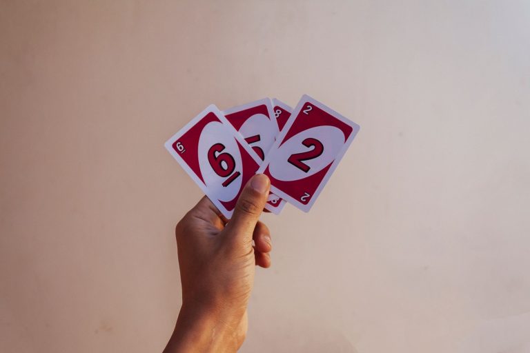 QQPOKER网页版德州扑克新手教程：规则与技巧一文看懂