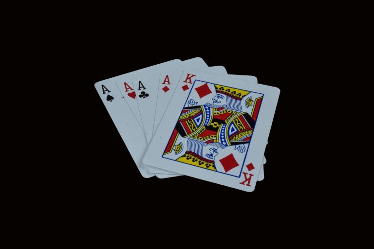 QQPOKER新手入门教程：德州扑克规则与上手步骤一文看懂