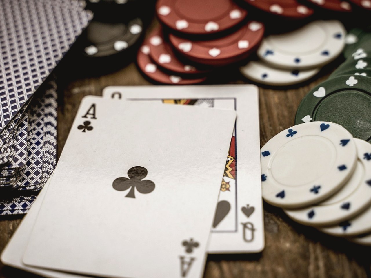 【新手入门】QQPOKER苹果版德州扑克玩法与规则详解