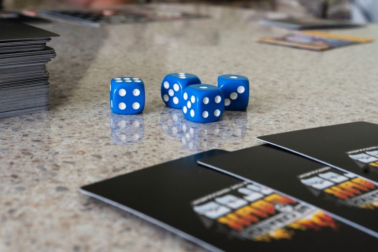 【牌型速查】QQPOKER德州扑克牌型大小顺序一览表，新手必看