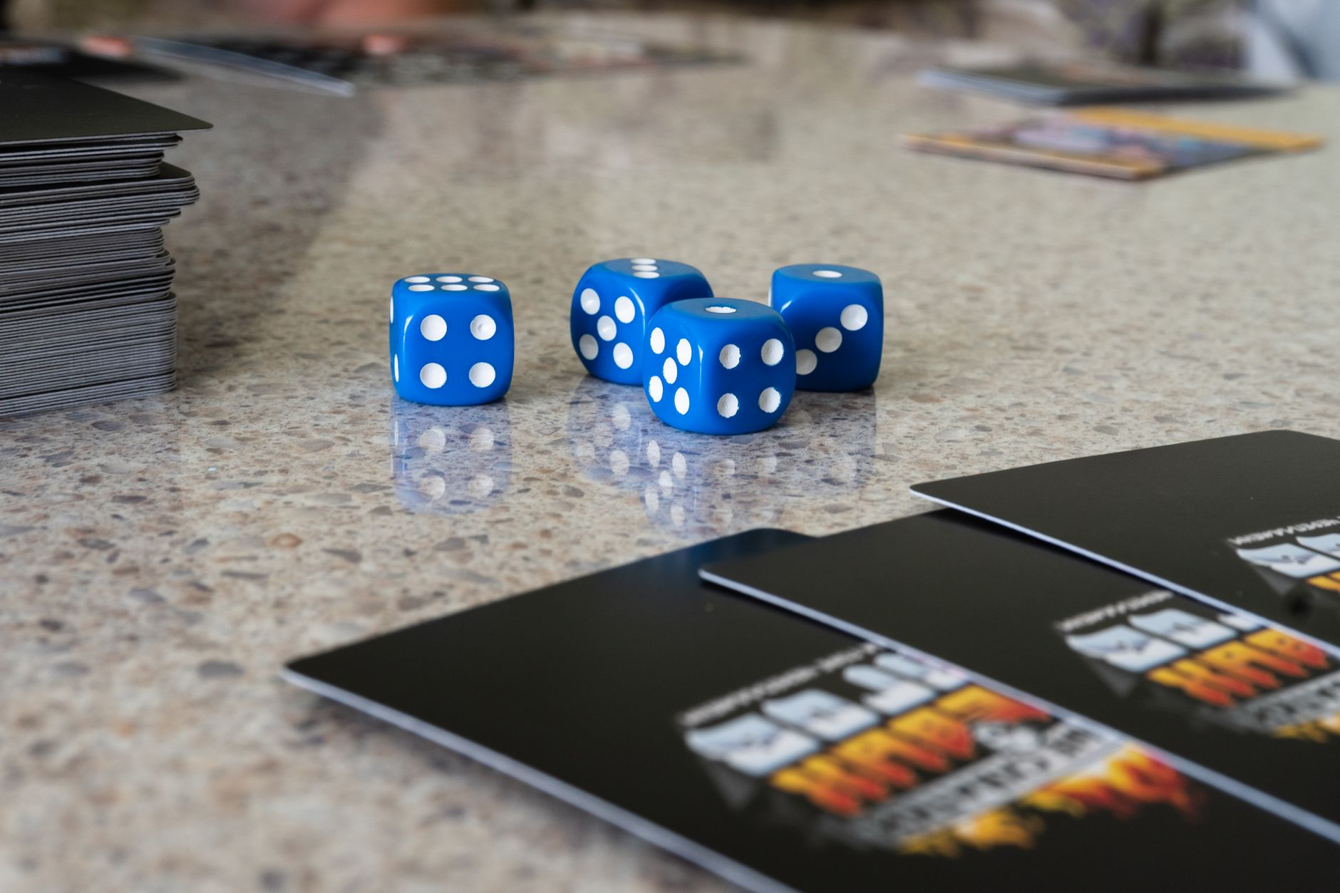 【牌型速查】QQPOKER德州扑克牌型大小顺序一览表，新手必看
